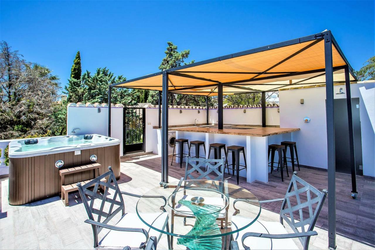 Luxury Villa With Swimming Pool And Jacuzzi Marbellac Extérieur photo